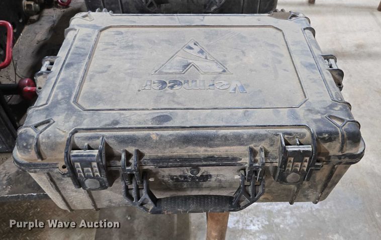 image for item EN2089 Vermeer TB15000 breakout bench