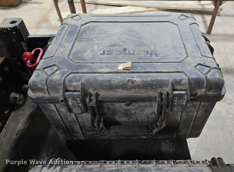 image for item EN2089 Vermeer TB15000 breakout bench