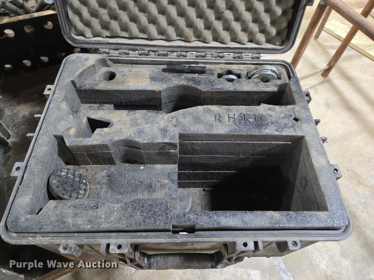 image for item EN2089 Vermeer TB15000 breakout bench