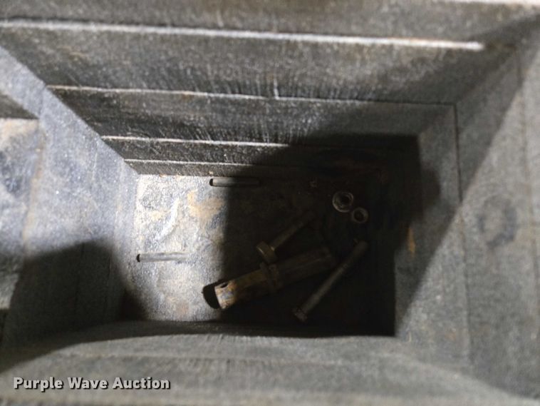 image for item EN2089 Vermeer TB15000 breakout bench