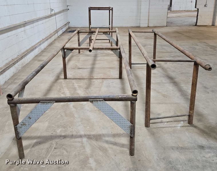 image for item EN2090 (3) shelving units