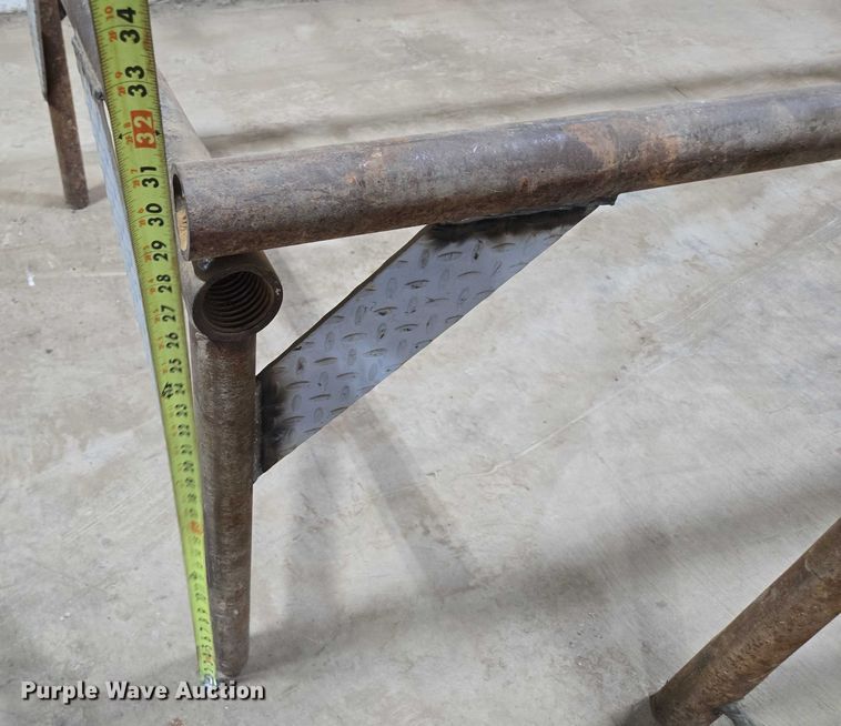 image for item EN2090 (3) shelving units