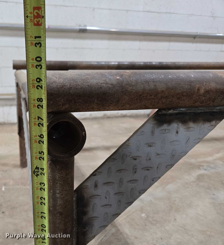 image for item EN2090 (3) shelving units