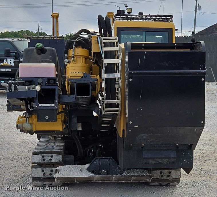 image for item EN2092 2018 Vermeer D24X40III directional boring unit