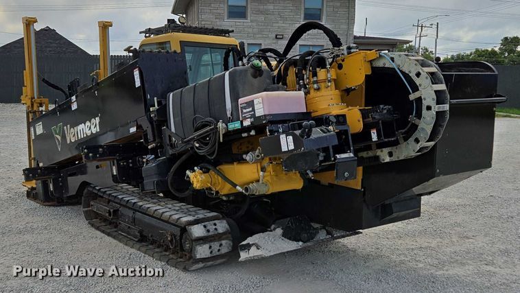image for item EN2092 2018 Vermeer D24X40III directional boring unit