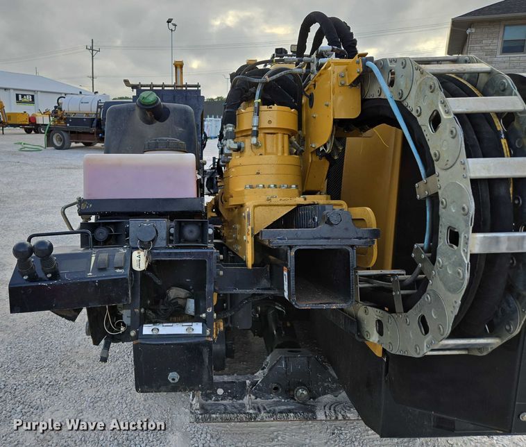 image for item EN2092 2018 Vermeer D24X40III directional boring unit