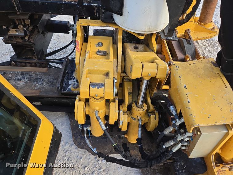 image for item EN2092 2018 Vermeer D24X40III directional boring unit