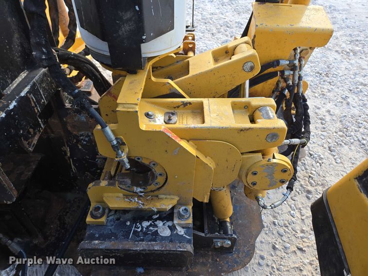 image for item EN2092 2018 Vermeer D24X40III directional boring unit