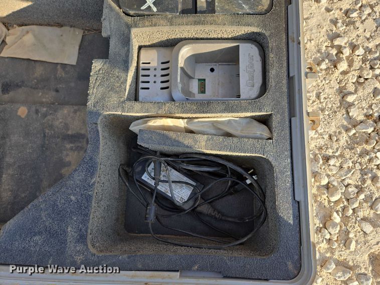 image for item EN2092 2018 Vermeer D24X40III directional boring unit