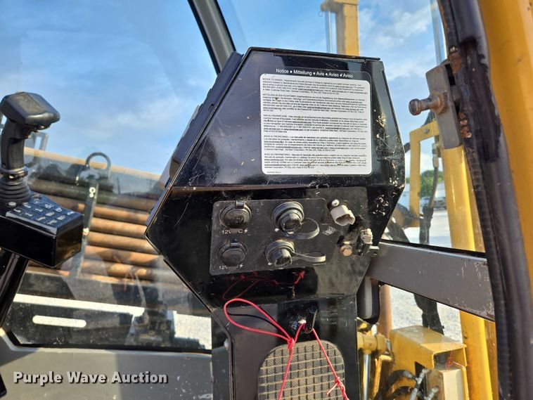 image for item EN2092 2018 Vermeer D24X40III directional boring unit