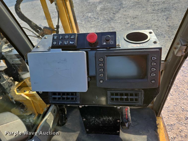 image for item EN2092 2018 Vermeer D24X40III directional boring unit