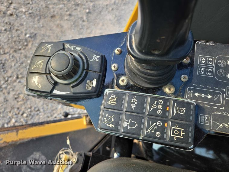 image for item EN2092 2018 Vermeer D24X40III directional boring unit