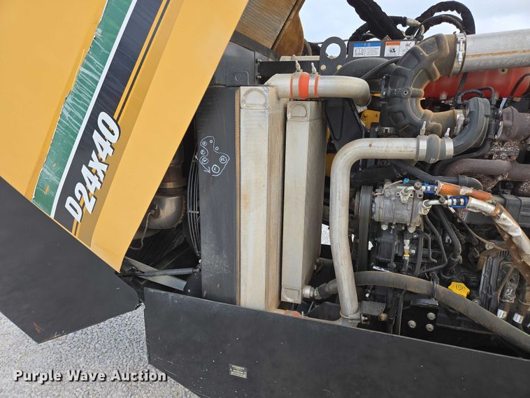 image for item EN2092 2018 Vermeer D24X40III directional boring unit