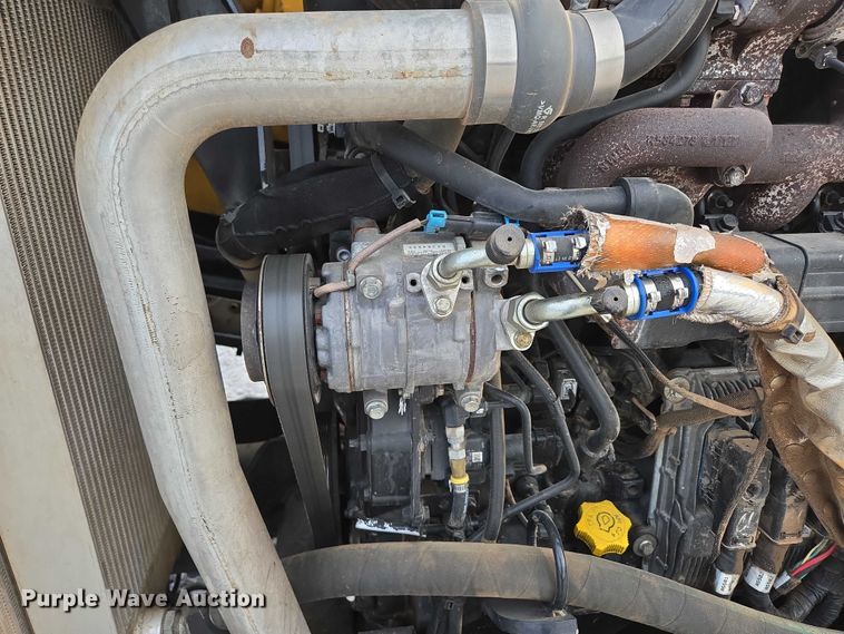 image for item EN2092 2018 Vermeer D24X40III directional boring unit