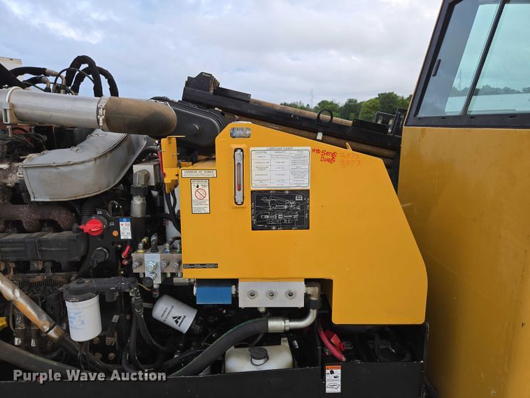 image for item EN2092 2018 Vermeer D24X40III directional boring unit