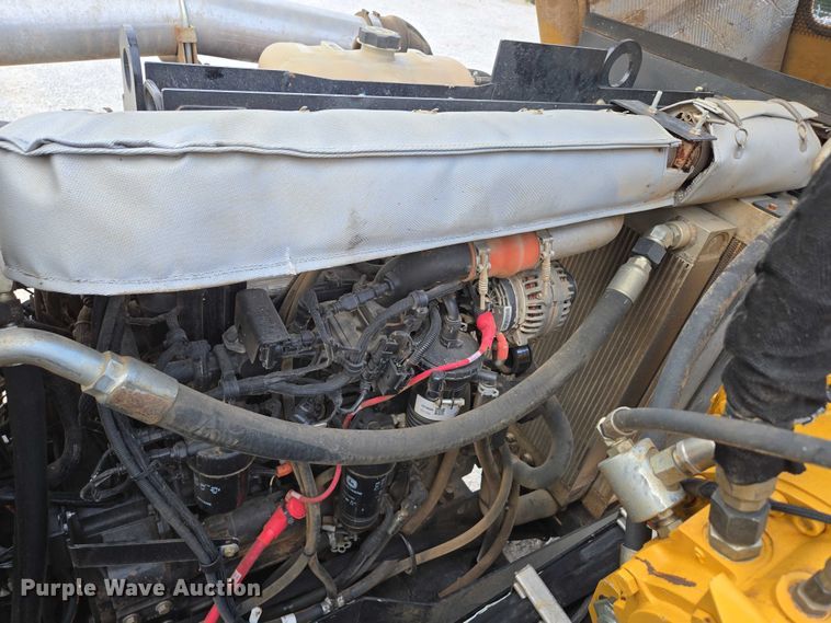 image for item EN2092 2018 Vermeer D24X40III directional boring unit