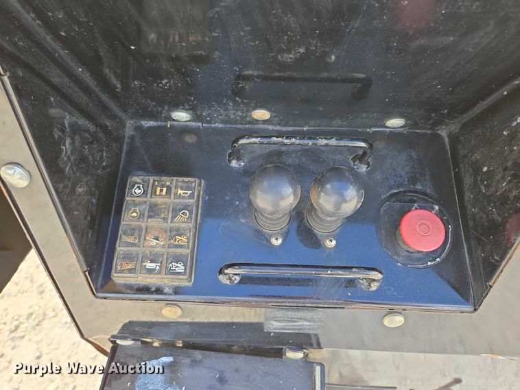 image for item EN2094 2016 Vermeer D23X30III directional boring unit