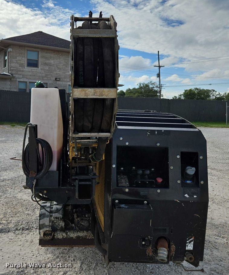 image for item EN2094 2016 Vermeer D23X30III directional boring unit