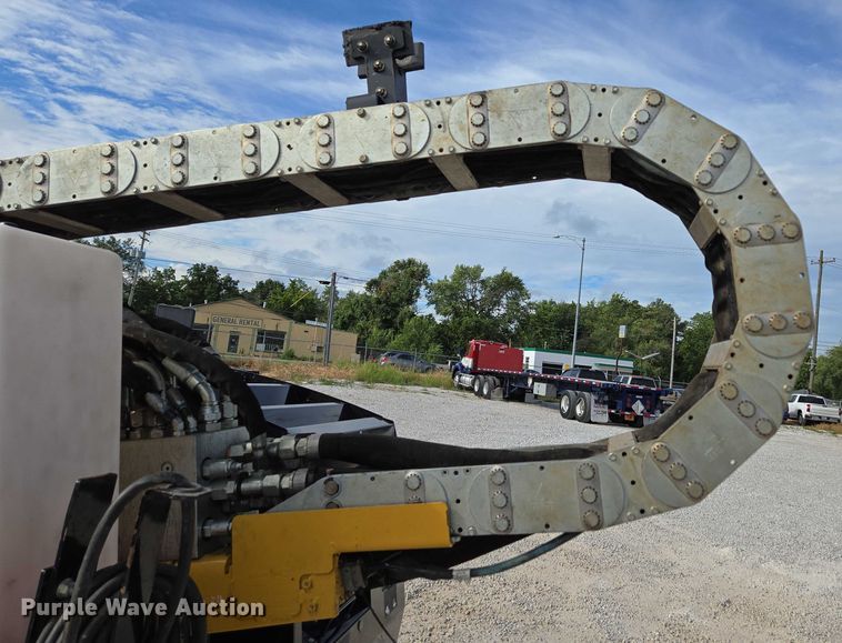 image for item EN2094 2016 Vermeer D23X30III directional boring unit