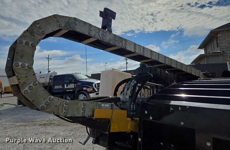 image for item EN2094 2016 Vermeer D23X30III directional boring unit