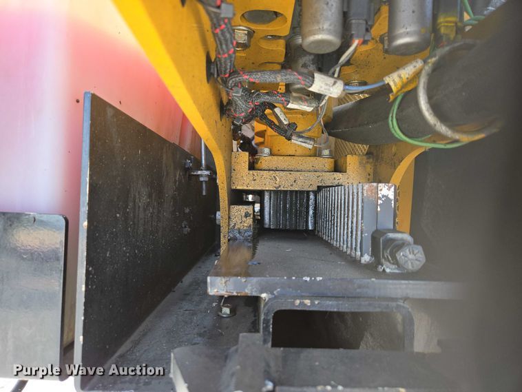 image for item EN2094 2016 Vermeer D23X30III directional boring unit