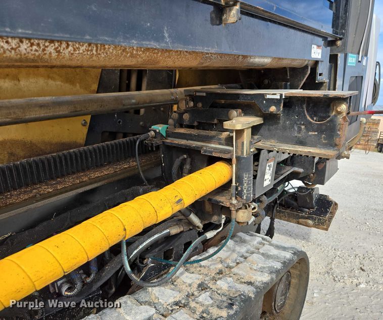 image for item EN2094 2016 Vermeer D23X30III directional boring unit