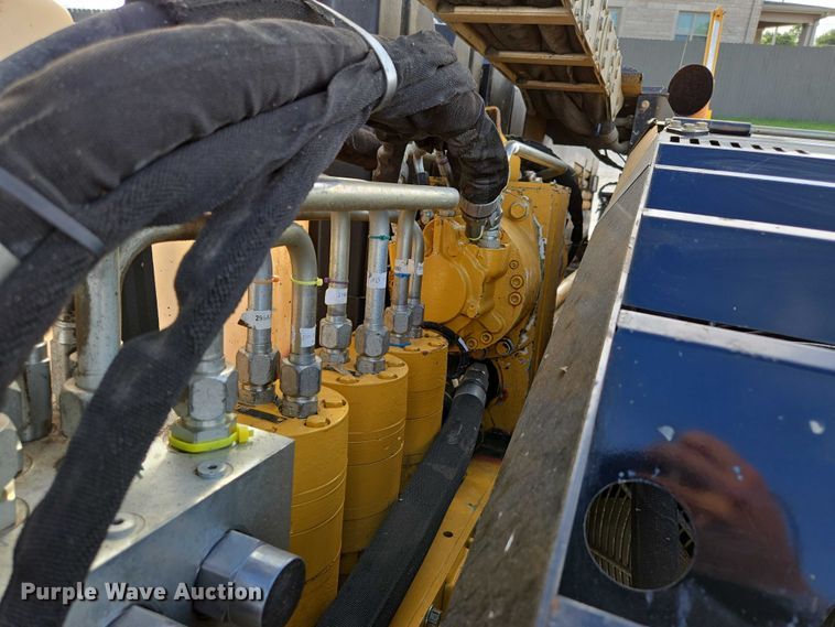 image for item EN2094 2016 Vermeer D23X30III directional boring unit