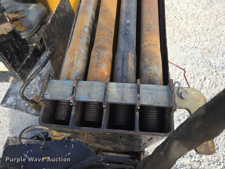 image for item EN2094 2016 Vermeer D23X30III directional boring unit