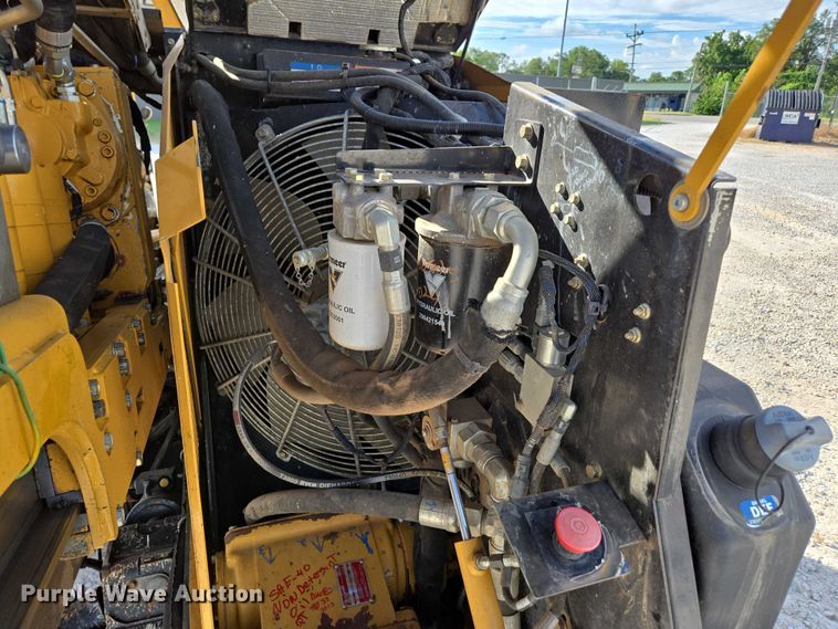 image for item EN2094 2016 Vermeer D23X30III directional boring unit