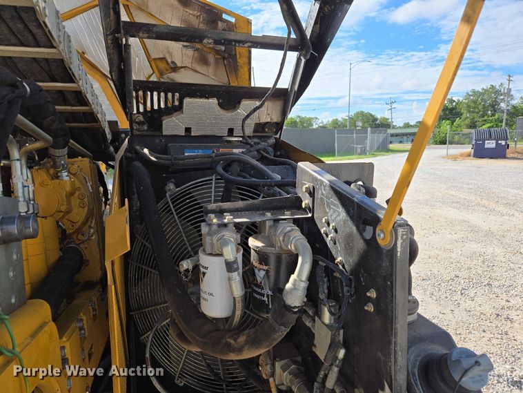 image for item EN2094 2016 Vermeer D23X30III directional boring unit