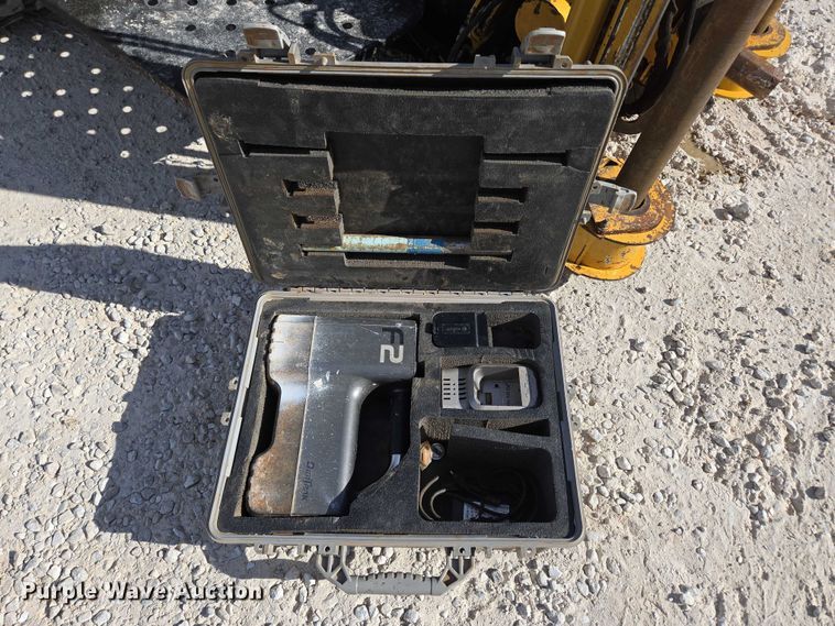 image for item EN2094 2016 Vermeer D23X30III directional boring unit