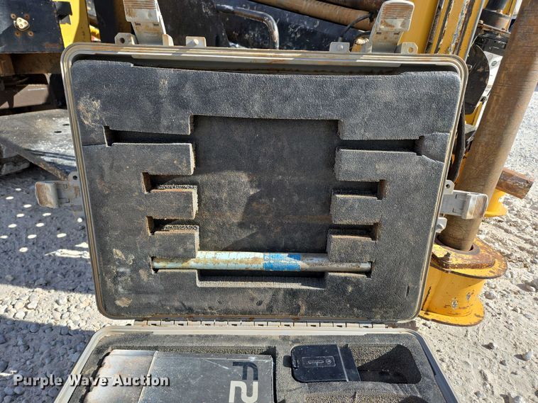 image for item EN2094 2016 Vermeer D23X30III directional boring unit