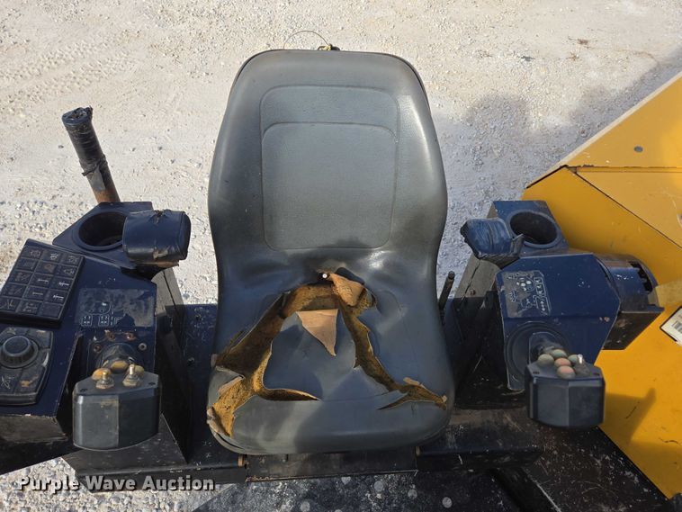 image for item EN2094 2016 Vermeer D23X30III directional boring unit