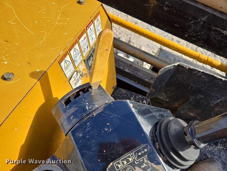 image for item EN2094 2016 Vermeer D23X30III directional boring unit