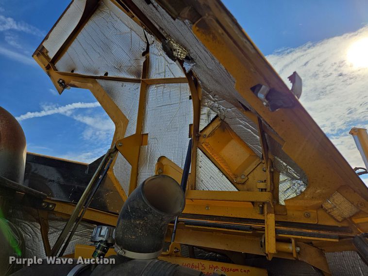 image for item EN2094 2016 Vermeer D23X30III directional boring unit