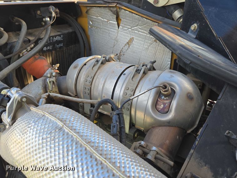 image for item EN2094 2016 Vermeer D23X30III directional boring unit