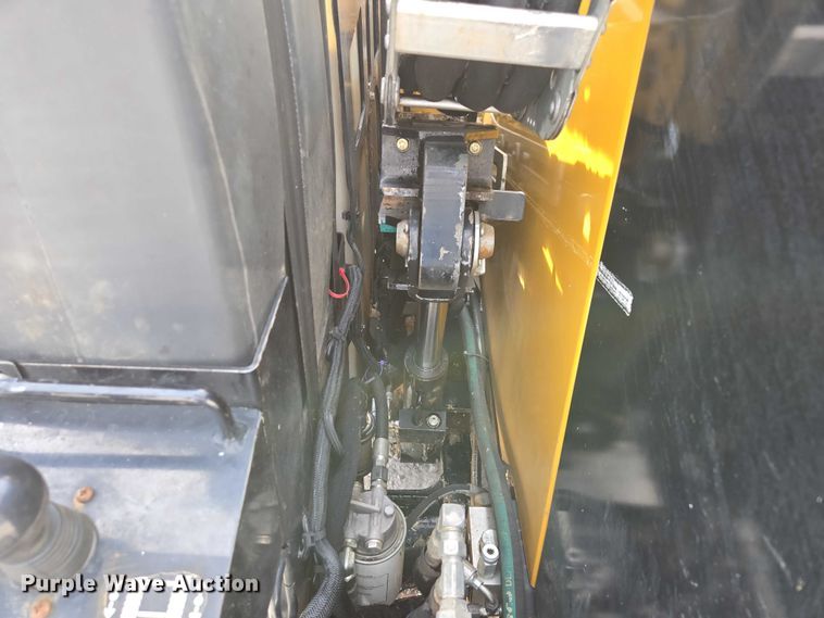 image for item EN2095 2019 Vermeer D10X15III Navigator S3 directional boring unit