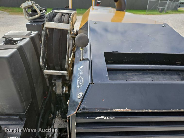 image for item EN2095 2019 Vermeer D10X15III Navigator S3 directional boring unit