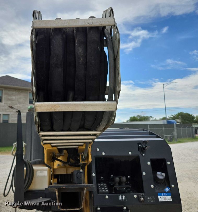 image for item EN2096 2019 Vermeer D23x30DRS3 directional boring unit