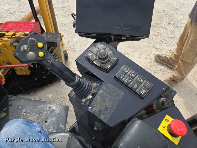 image for item EN2096 2019 Vermeer D23x30DRS3 directional boring unit