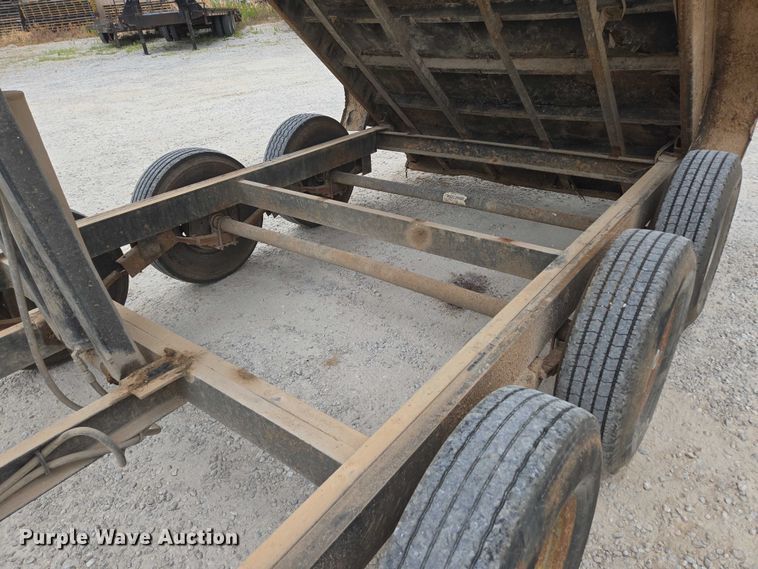 image for item EN2097 2015 Load Trail dump trailer