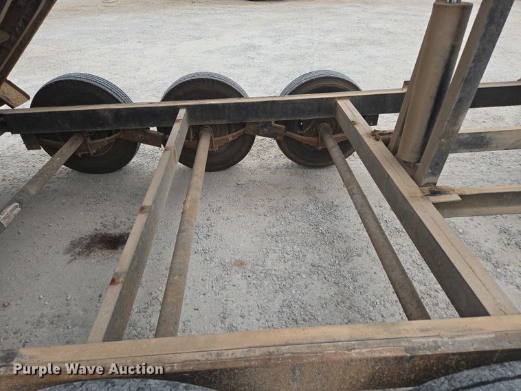 image for item EN2097 2015 Load Trail dump trailer