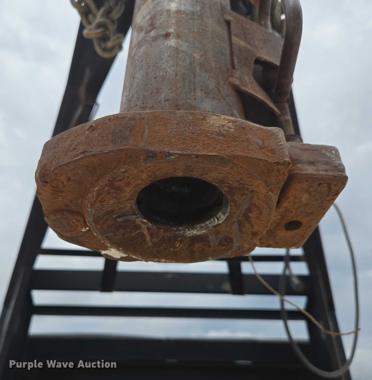 image for item EN2097 2015 Load Trail dump trailer