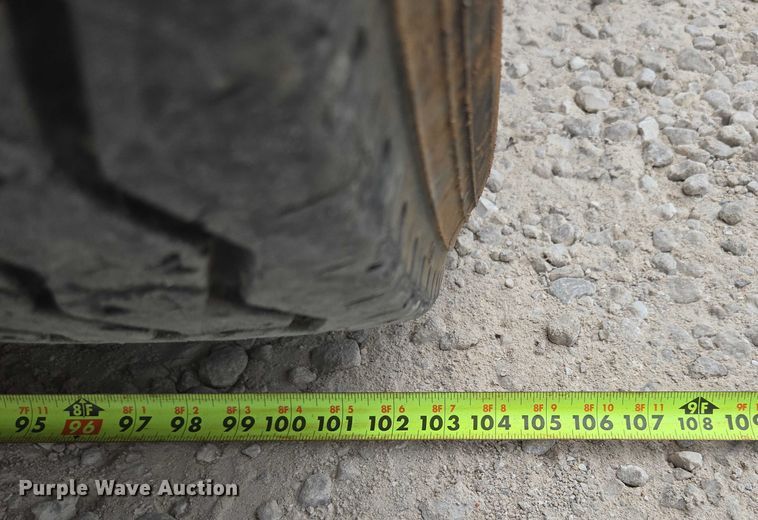 image for item EN2097 2015 Load Trail dump trailer