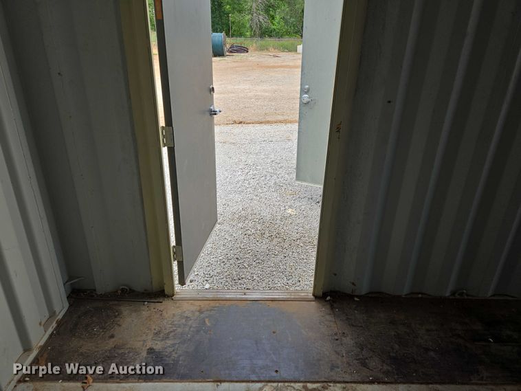 image for item EN2099 Shipping container