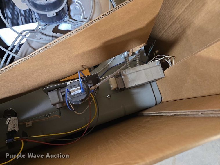 image for item EN2105 Modine PDP200AE-0130-SBAN heater