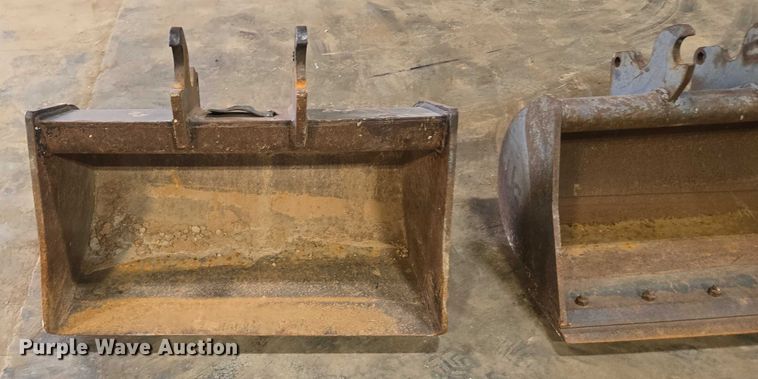 image for item EN2111 (5) buckets