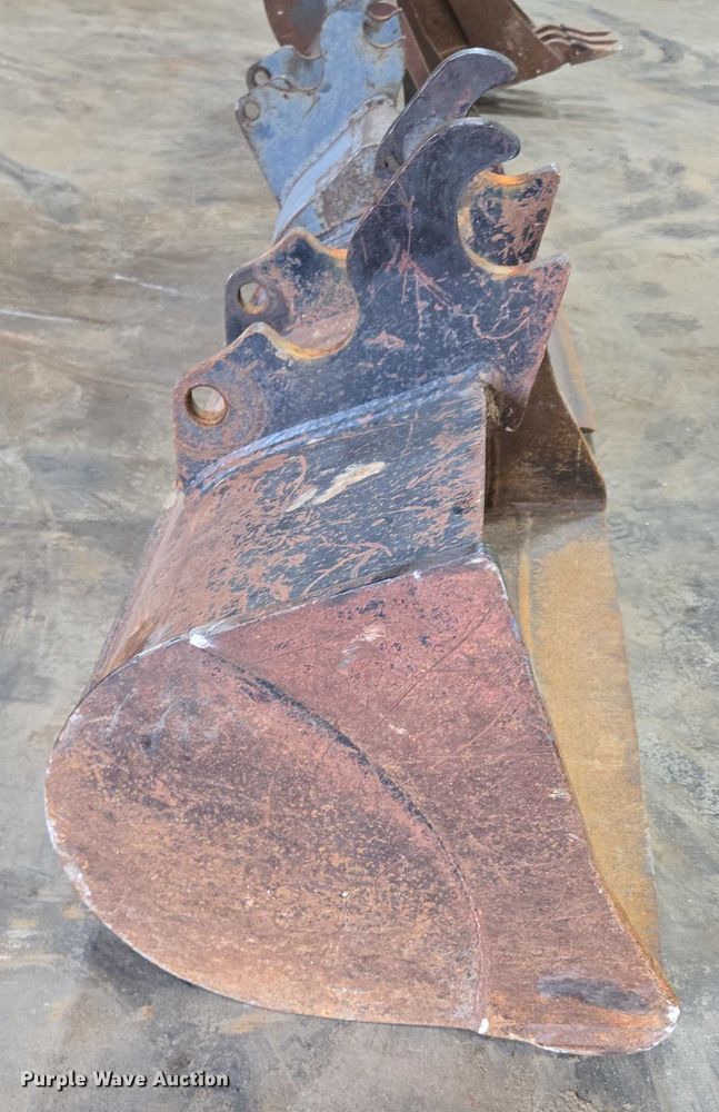 image for item EN2111 (5) buckets