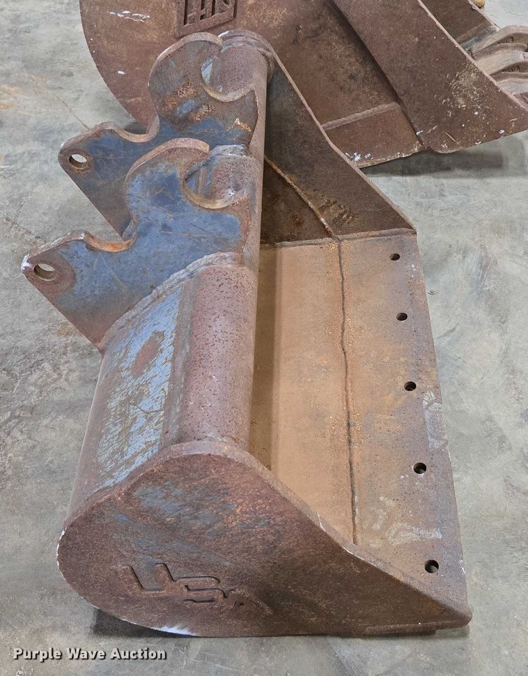 image for item EN2111 (5) buckets