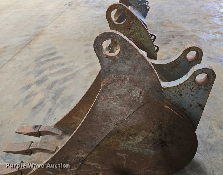 image for item EN2111 (5) buckets